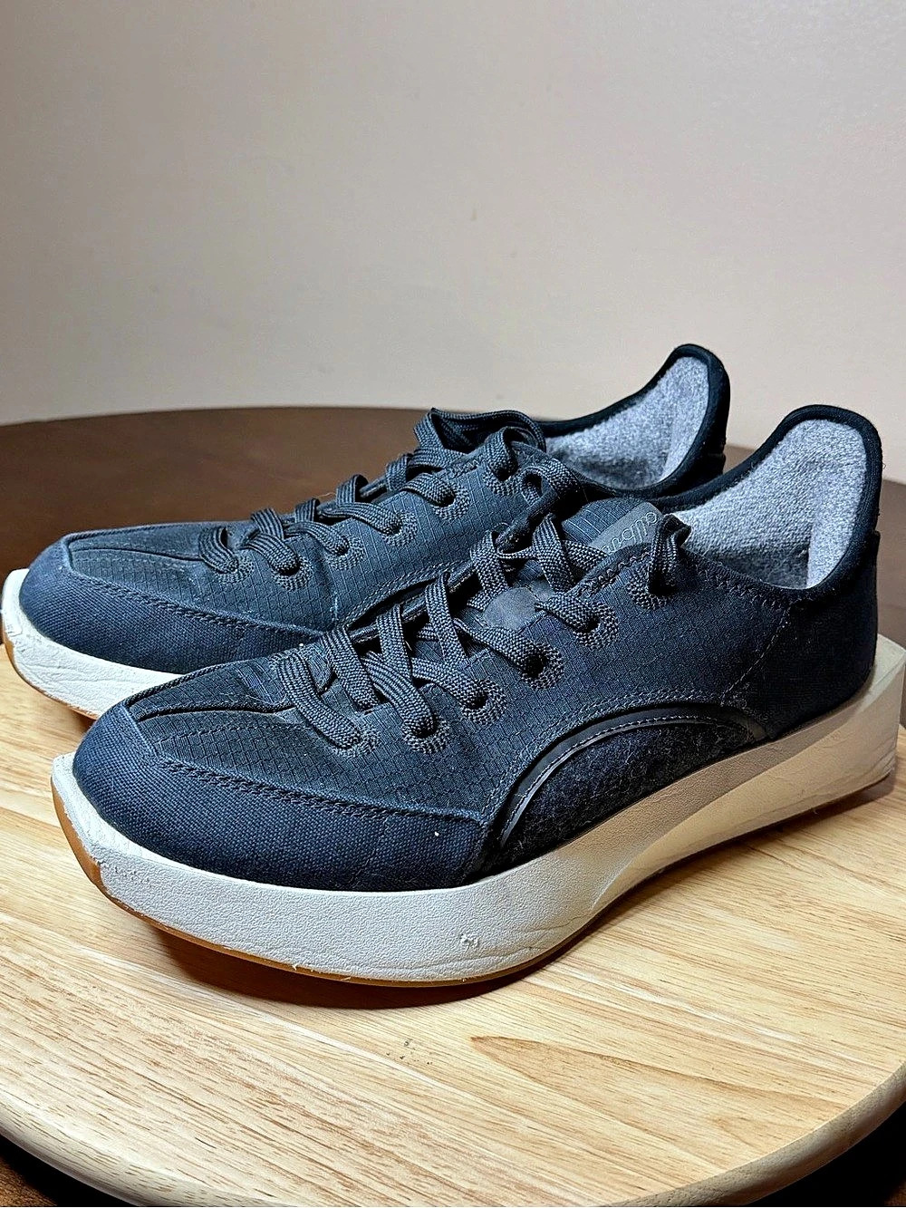 Allbirds women’s Lyocell Wool Casual Sneakers